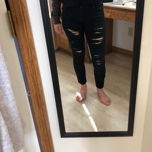 Vigoss destroyed black ankle jeans